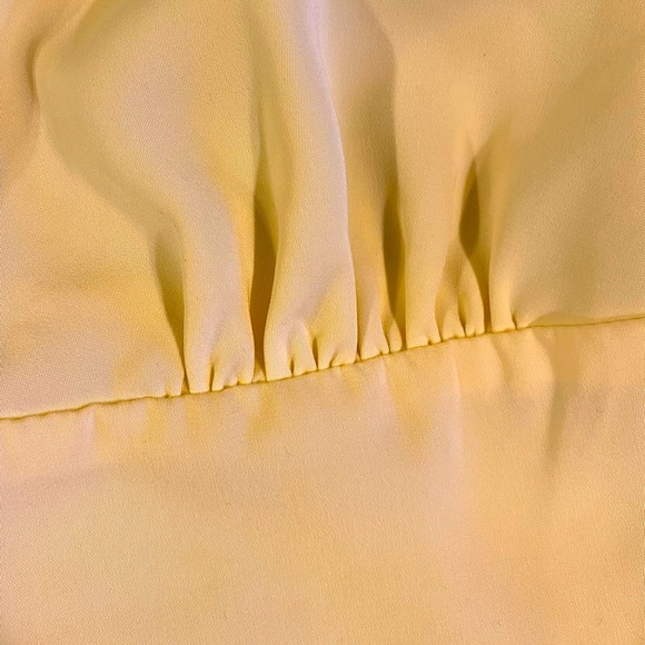 Adorable crop top by Superdown - Picture 5 of 6